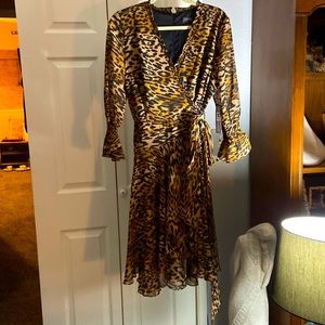 GO Dancin’ in this gorgeous Tahari brand new dress!